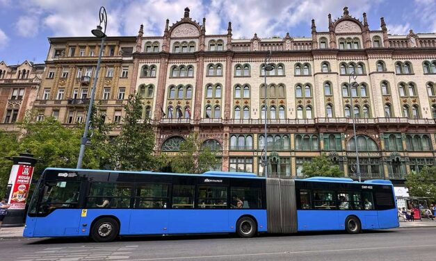 Kitiltotta a forgalomból a BKV-buszok egy részét a kormányhivatal, mert olyan rossz állapotban vannak