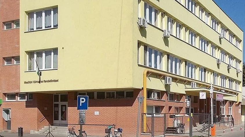 Botrány a mezőtúri kórházban: felfüggesztettek egy főorvost, a rendőrség is nyomoz az ügyben