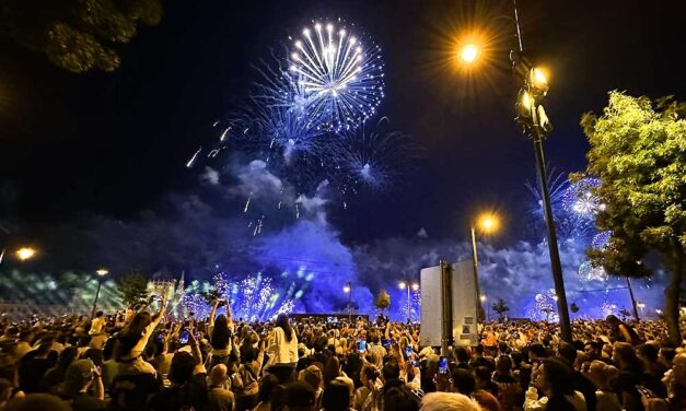 Augusztus 20: tűzijáték közben indult be egy kismamánál a szülés, egy férfit kritikus állapotban vittek kórházba a mentők