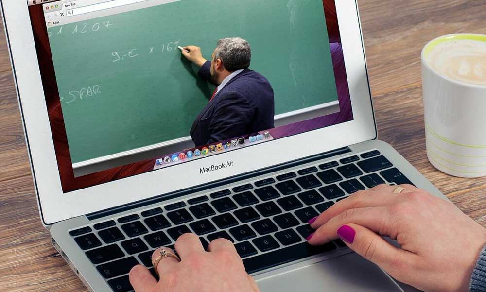 Fedezd fel a munkaerő-gazdálkodás és társadalombiztosítás világát