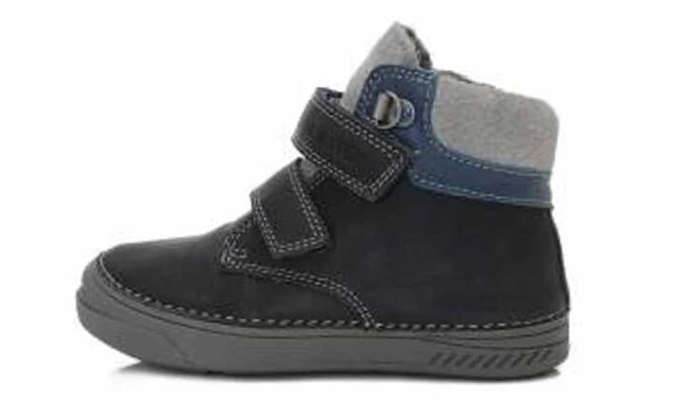 Meleg bundás csizmák és téli bakancsok a hideg napokra