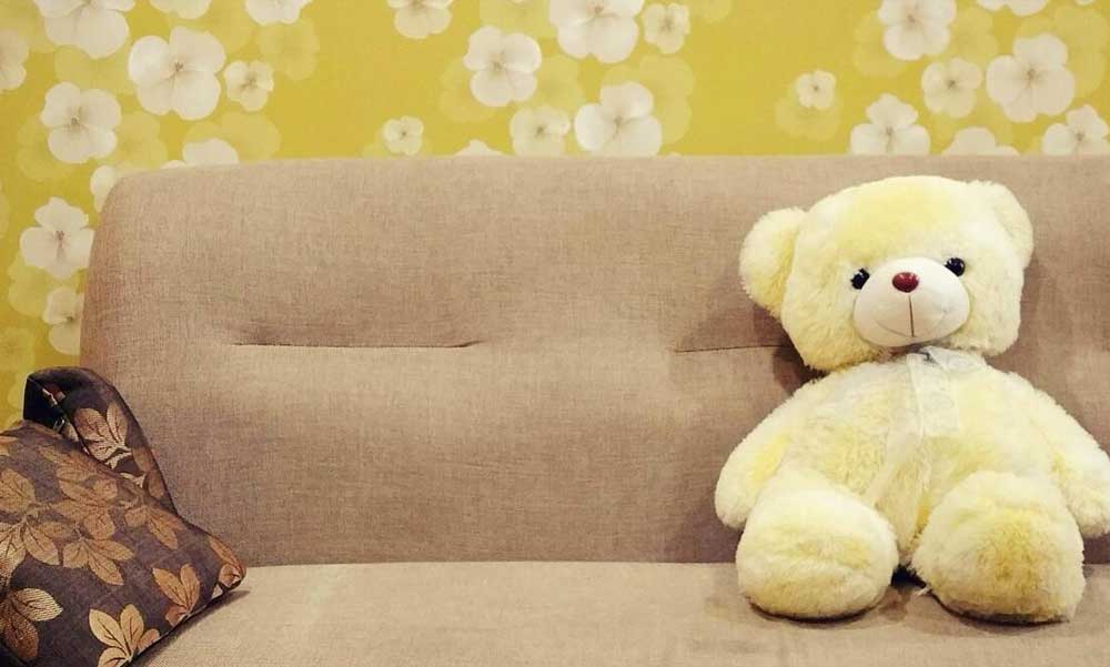 Kanapénk színéhez illő tapétával otthonosabbá varázsolhatjuk lakásunkat