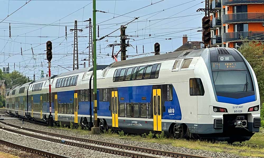 Csődbe mehet a KISS emeletes vonatokat gyártó Dunakeszi Járműjavító Kft, a választások előtt menekítik a pénzt a tulajdonosok?