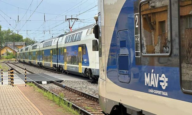 Őrjöngő utasok, átszállás és káosz amit az utasok csináltak – Egy édesanya őszinte beszámolója a MÁV helytállásról