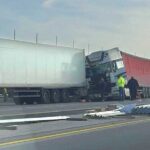 Teljesen beállt az M1-es: kamionok ütközött Herceghalomnál, Biatorbágynál több sávot is lezártak