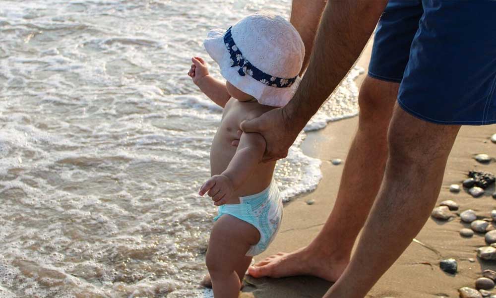 Milyen pelenkát válasszunk újszülötteknek?