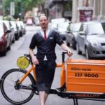 Zöld biciklis futárok Budapesten