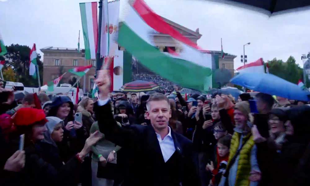 „Ezt a választást meg fogjuk nyerni, nem kicsit, nagyon!” – mondta óriási tömeg előtt a Hősök terén Magyar Péter