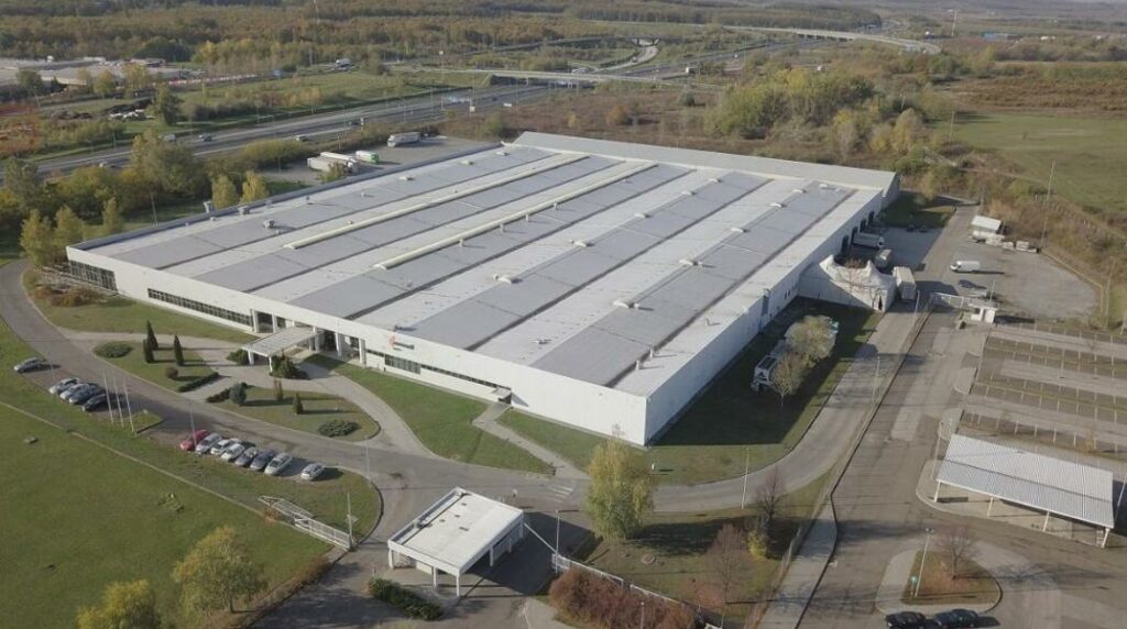 Akkumulátor-összeszerelő üzem épülhet Gödöllőn, a cég évi 700 ezer eszközt állítana elő az M3-as melletti telephelyen