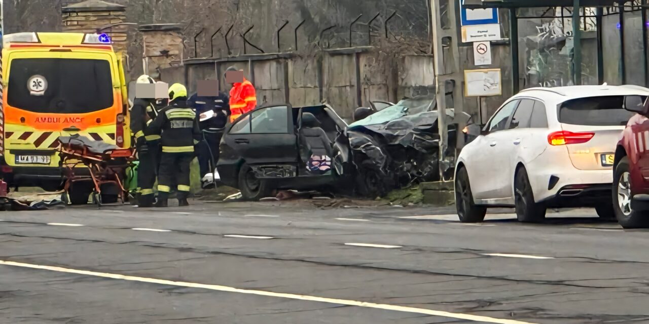 Körözi a rendőrség az mercedeses ámokfutót, aki egy 25 éves nő halálát okozta, majd meglépett a helyszínről – fotó a cikkben