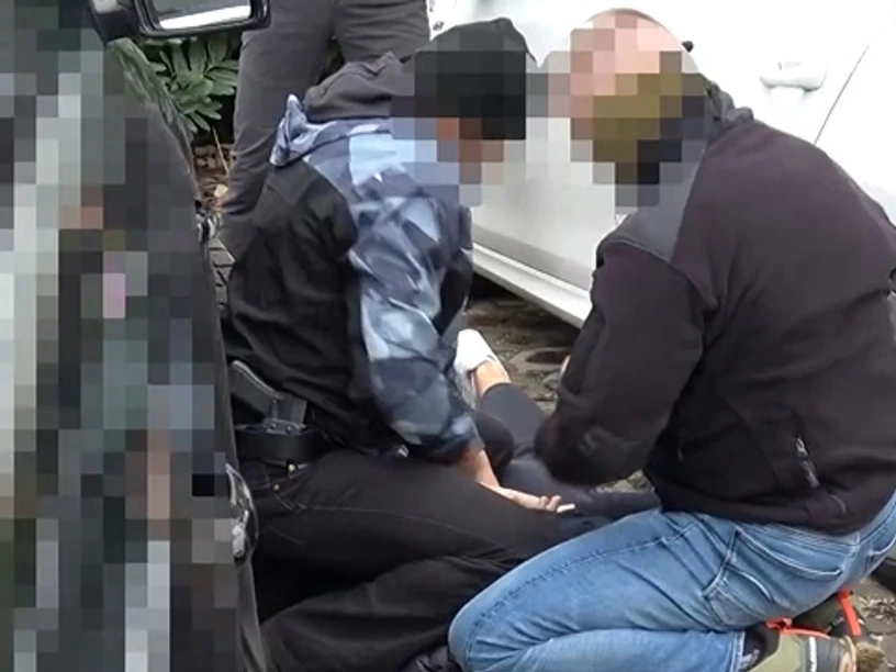 Emberrablás Biatorbágyon: autóba tuszkolták és elszedték az idős férfi pénzét – videó a cikkben