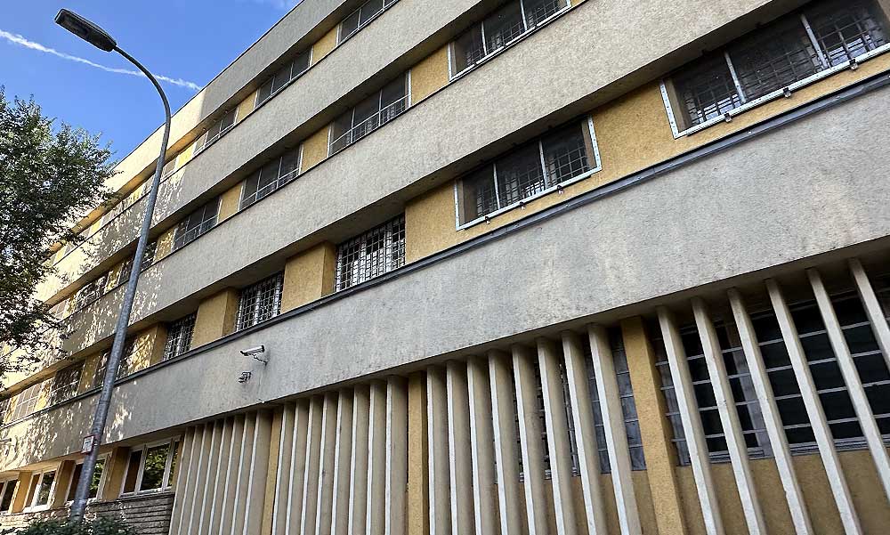 Szőlő utcai bántalmazás: újabb négy embert vettek őrizetbe, volt aki ablakkilinccsel verte a benntlakók fejét