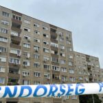 Dráma az óbudai panelban: barátja adta be az aranylövést a 45 éves férfinak, a mentők sem tudták megmenteni a drogfüggő életét