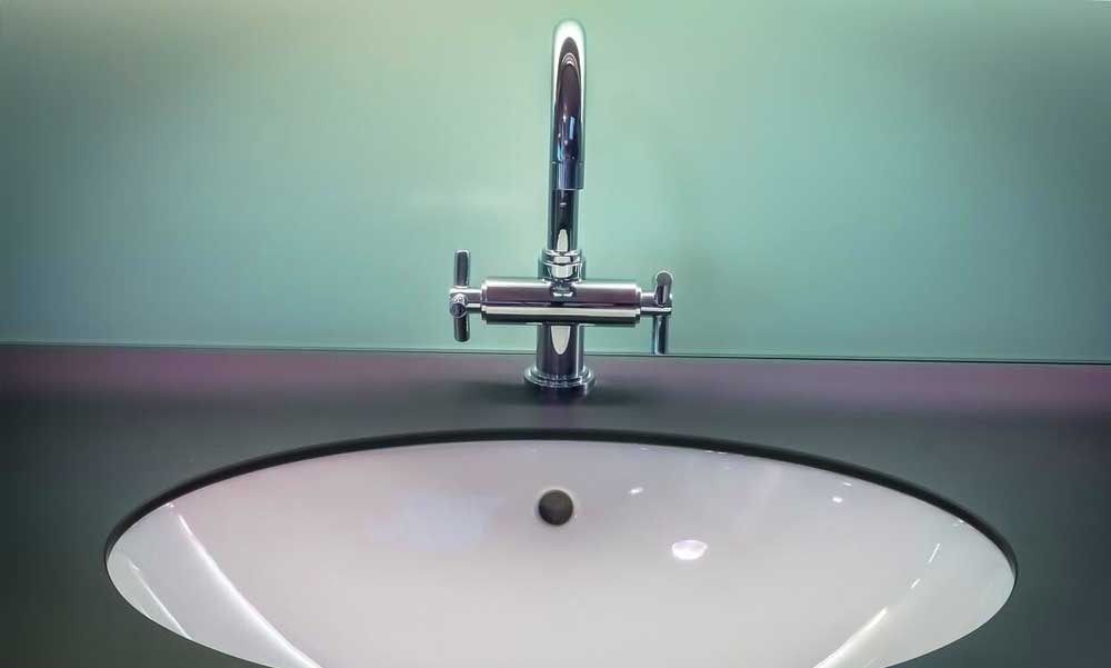 Modern fürdőszobai megoldások: stílus és funkció egy helyen