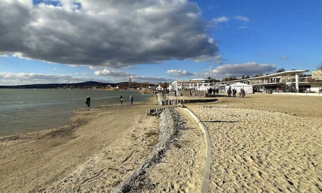 Velence-korzó ügy: Elbukta a pert a velencei önkormányzat, 25 millió forintot kell fizetnie a sokat szidott Gomi Kft részére