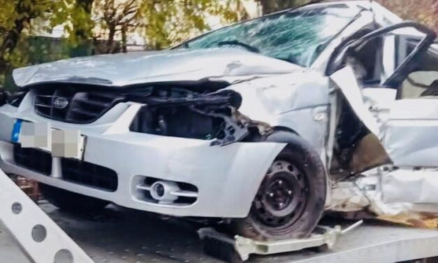 Egy kivilágítatlan munkagödörbe hajtott autójával a 3 gyermekes családapa Gödöllőn, Erik a kórházban meghalt