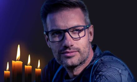 Holtan találták Csudai Sándor fotóriportert a Városligetben, 38 éves fotós a Néprajzi Múzeum tetejéről eshetett le