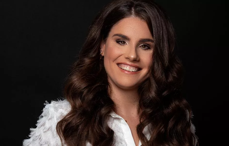 Földönfutók lettek Agárdi Szilviék, miután porig égett az otthonuk – megrendítő videó a cikkben