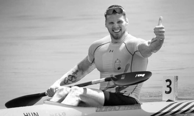 „Nem tudom, miképpen lehet ezt a tragédiát feldolgozni” – megszólalt Dudás Miki édesanyja, aki abban bízik, hogy kiderülnek fia halálának körülményei