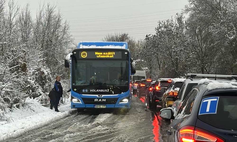Fennakadás a havazás miatt: leállt a buszközlekedés Budakeszi térségében, Budaörs irányába kerülnek a járatok