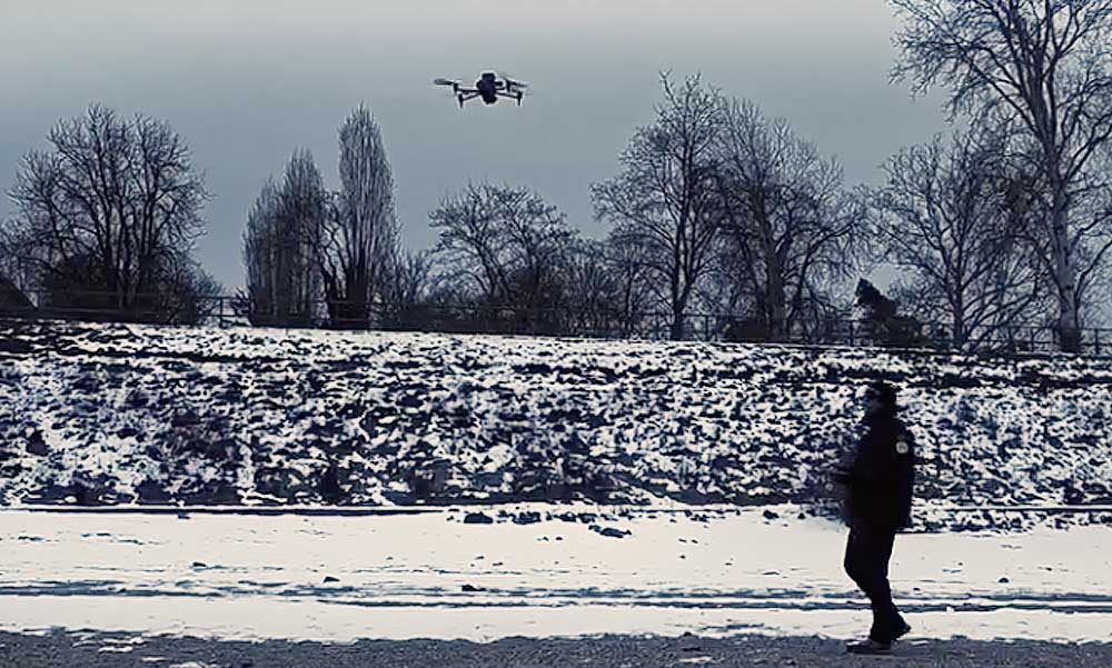 A Duna felett, drónokkal is keresik a felsőgödi otthonából eltűnt 70 éves férfit: Fülöp Istvánról napok óta semmit nem tud a családja – fotó a cikkben