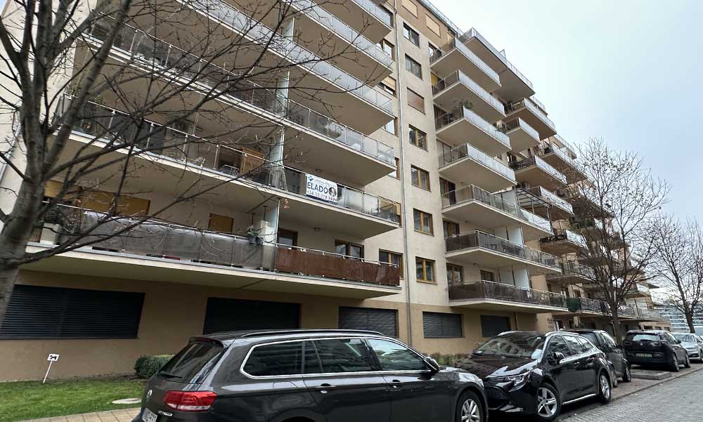 Ömlenek az új társasházi lakások a piacra, az árak viszont megtorpantak Budapesten
