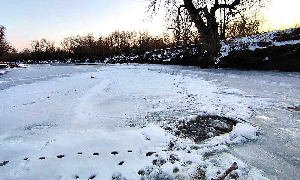 Két gyerek alatt szakadt be a jég Szobnál, segítségért kiáltoztak a kiskamaszok