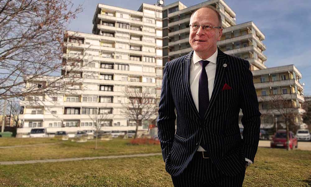 Navracsics Tibor az ellenségétől kunyerál pénzt 50 milliós panellakások felújítására, sokan őrjöngenek, hogy az adófizetők pénzét magánlakásokra költené a KDNP-Fidesz képviselője