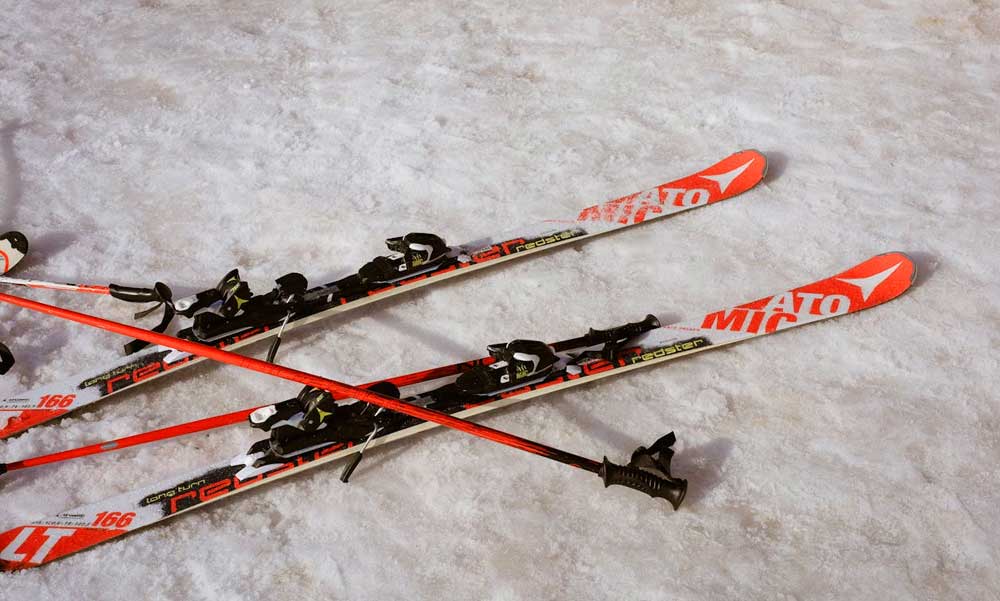 Ne verjenek át a használt síléccel! – 5 dolog, amin a biztonságod és a pénztárcád múlhat