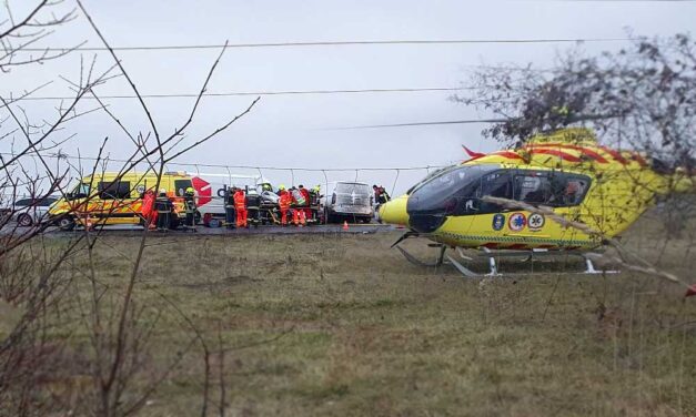 Két baleset is történt az M1-esen: Bicskénél egy ember meghalt, többen megsérültek