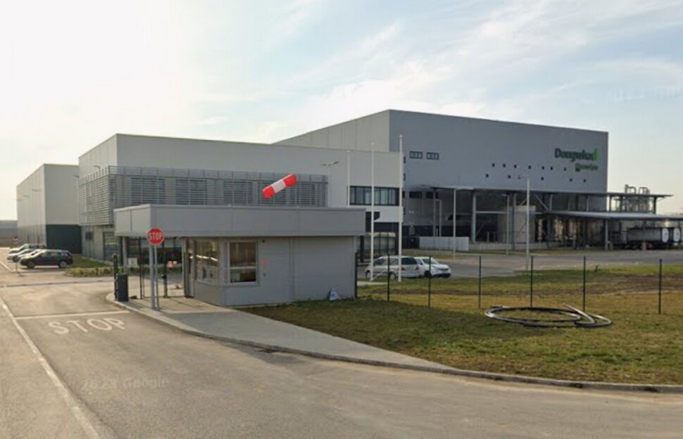 Felfüggesztették a hatóságok a sóskúti oldószer-újrahasznosító engedélyét, évek óta magzatkárosító vegyületekkel szennyezik a környezetet