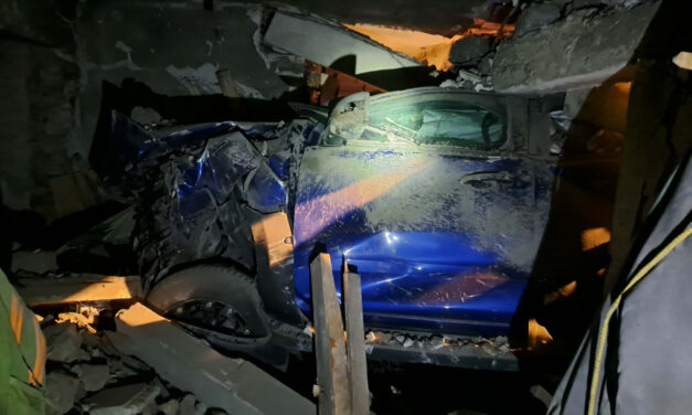 „Siettünk a gyerekért, a másik szobában volt” – megszólalt a család, akinek a házában csapódott egy terepjáró Bugyiban