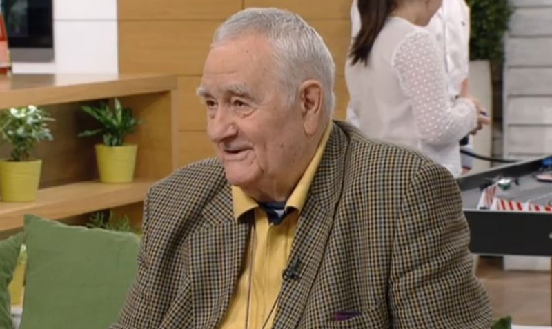 Meghalt Dávid Sándor sportújságíró ,aki évekig Palik Lászlóval közösen közvetítette a Forma-1-es futamokat