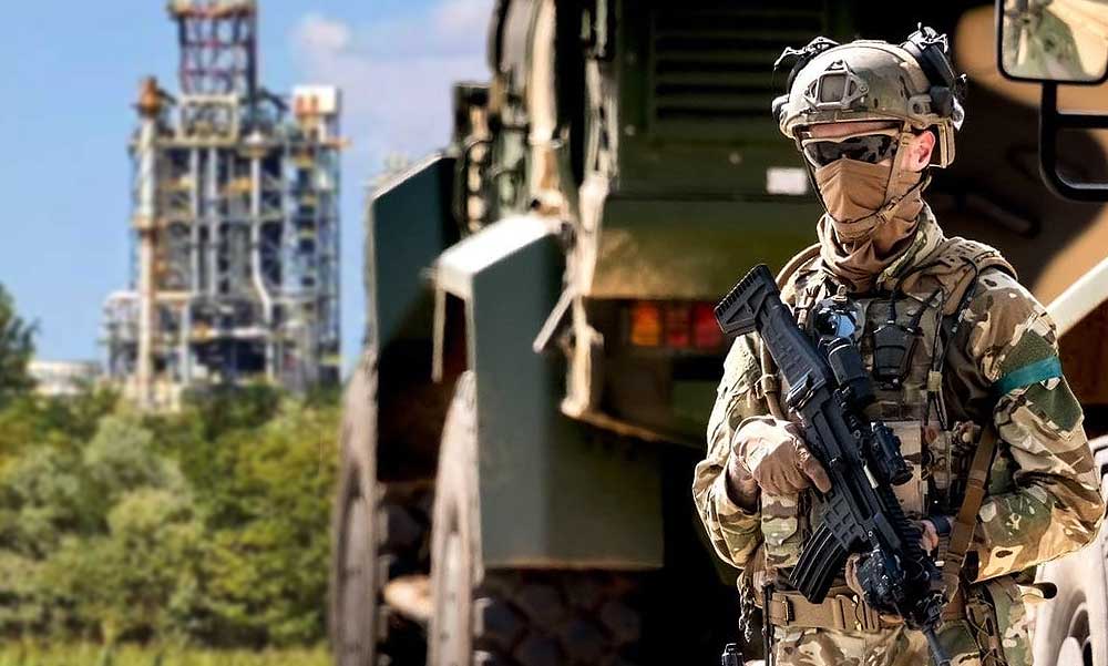 Már nem akarnak az ukránok Magyarországon robbantani: Orbán Viktor visszavonja a fegyveres katonákat Százhalombattáról és Paksról