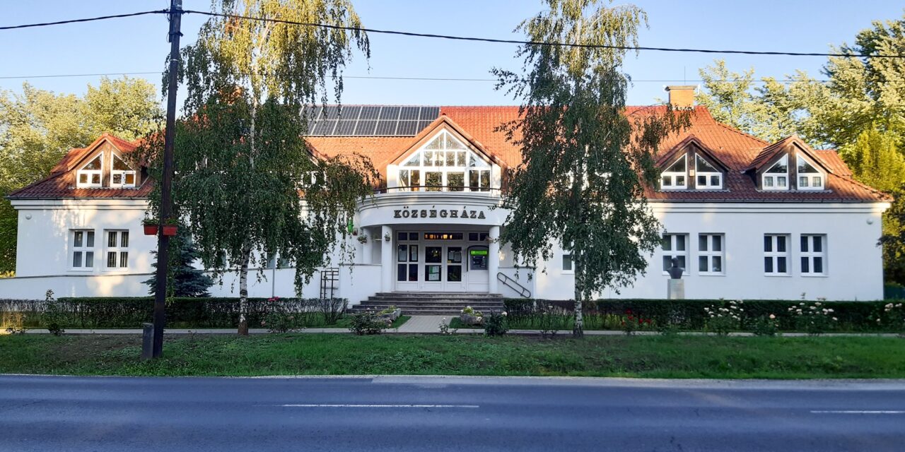 Balhé Szentmártonkátán: egy nő azt állítja, nem akart ágyba bújni az alpolgármesterrel, aki emiatt úgy megverte őt, hogy fél szemére meg is vakulhat