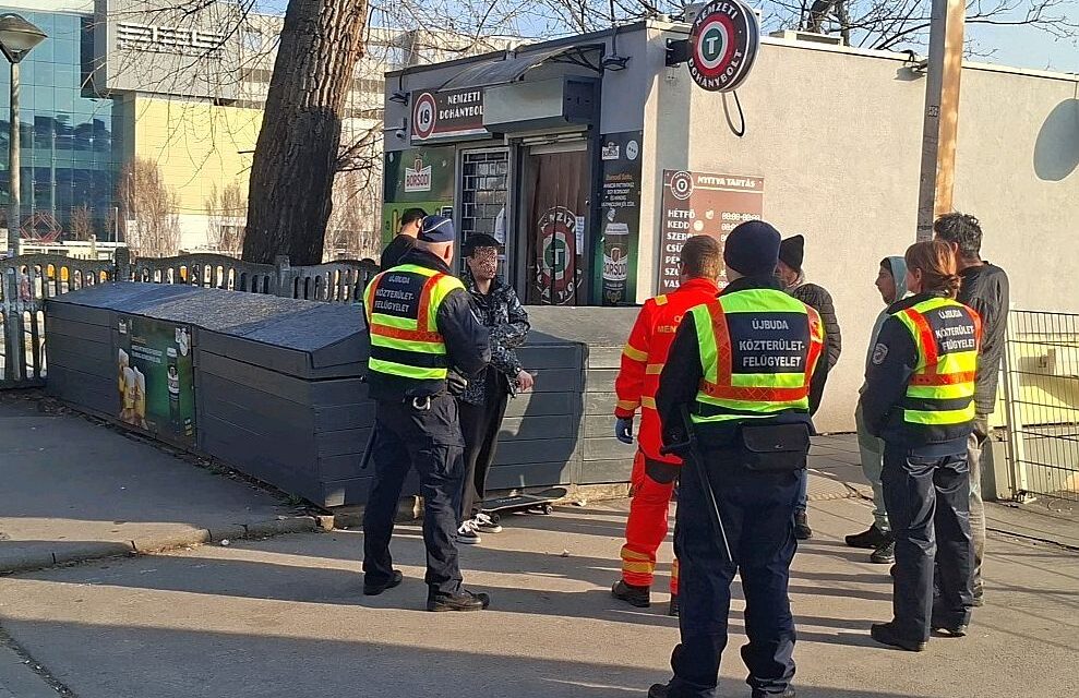 Tömegverekedés az Etele téri trafiknál: a közterület-felügyelők választották szét a balhézókat