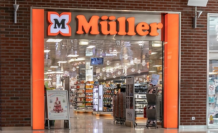 Figyelem! A magyar Müller Drogéria pocaira is került a patkányméreggel szenyezett bébiételből, ezt kéri a cég