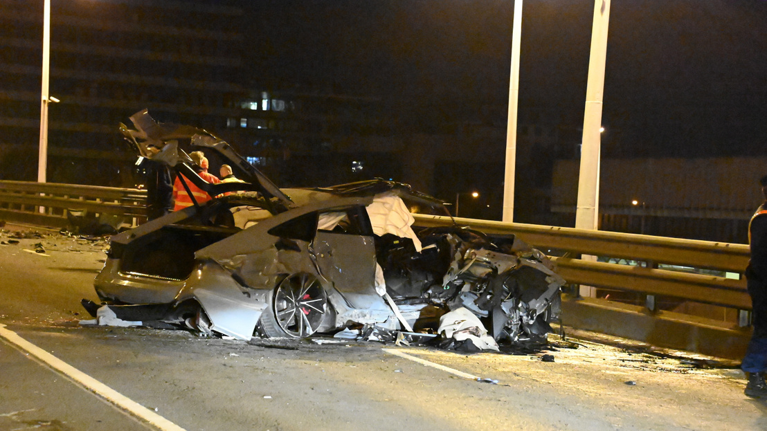 Őrizetbe vették a két ember halálát okozó ámokfutót: a török vállakozó versenyzés közben tarolta le a vétlen autóst