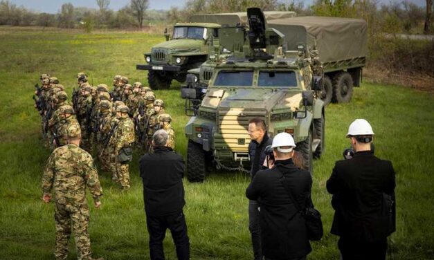 Orbán Viktor és Szijjártó Péter személyesen ellenőrizte a Török Áramlat katonai védelmét Kiskundorozsmán