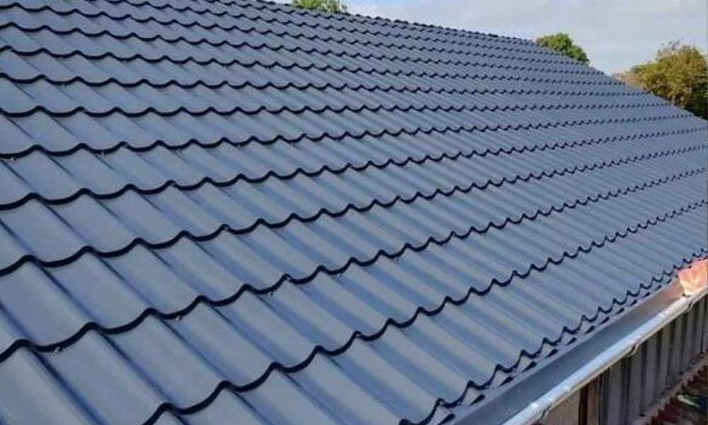 Cserepeslemez vagy trapézlemez? Segítünk a döntésben!