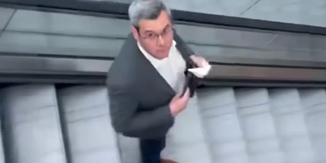 Anyázva választolt a sógora 8 milliárdos bizniszéről kérdező férfinak az Alleeban Takács Péter, leköszönő egészségügyi államtitkár – videó a cikkben