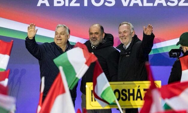 Lelkészből lett fideszes politikus a bilincsben elvezetett Bóna Zoltán, akinek pár hete még Orbán Viktor és Lázár János is kampányolt 