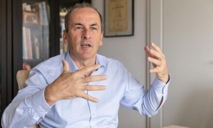 Hegedűs Zsolt: kórházfelújításokat, VIP-osztályok felülvizsgálatát, kórházi fertőzések csökkenését ígérte a leendő egészségügyi miniszter