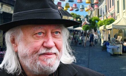 Szentendre díszpolgára lett Krasznahorkai László, Nobel-díjas író, csak a Mi hazánkos képviselő nem támogatta a javaslatot