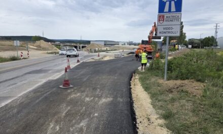 Fontos változás az M1-esen: Hétfőtől megnyílik a biatorbágyi felhajtó, új forgalmi rend lép életbe