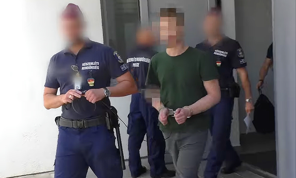 Kannibált fogtak a 2. kerületben: emberi szerveket és csontokat találtak egy beteghordozónál, a férfi evett is a testrészekből