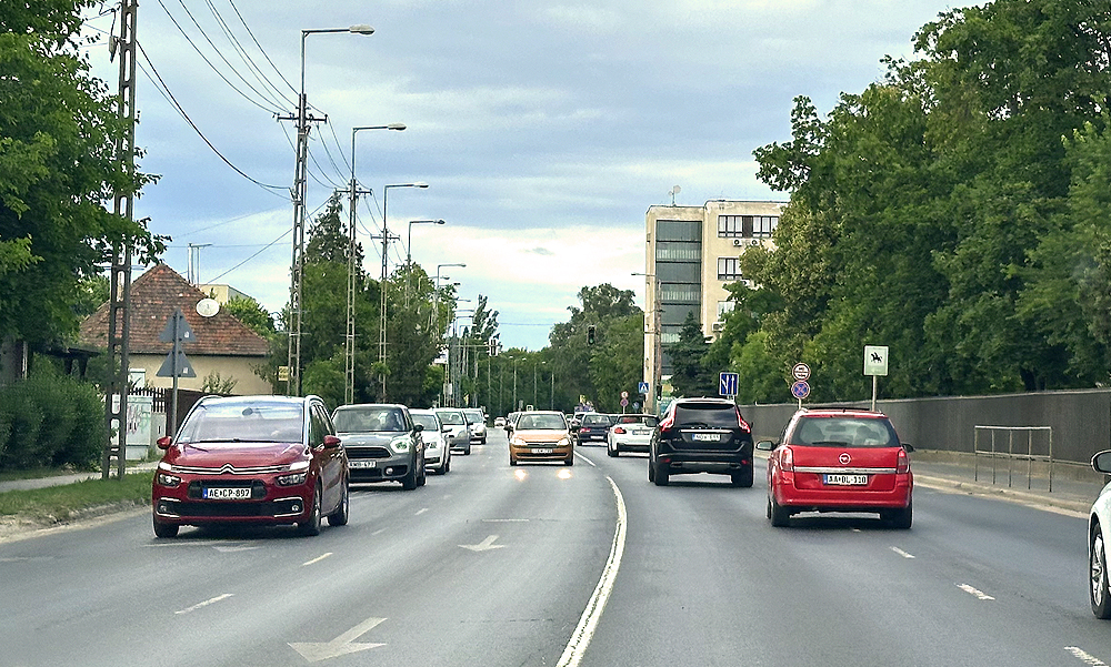 Újabb brutális dugók jönnek a 11-es főúton: Félpályás lezárás indul a szentendrei szakaszon