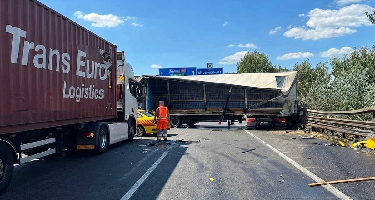Keresztbe fordult egy kamion az M0-áson: Óriási a torlódás Szigetszentmiklósnál