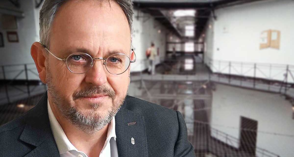 Bús Balázs a Csillagbörtönből üzent: Politikai áldozatnak állítja be magát a 150 milliós korrupciós botrány fideszes gyanúsítottja – Magyar Péternek is volt ehhez egy-két szava