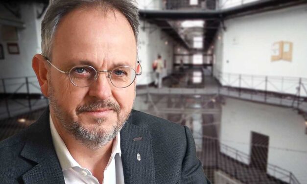 Bús Balázs a Csillagbörtönből üzent: Politikai áldozatnak állítja be magát a 150 milliós korrupciós botrány fideszes gyanúsítottja – Magyar Péternek is volt ehhez egy-két szava